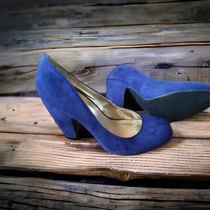 Blue Suede by Bongo Size 9.5